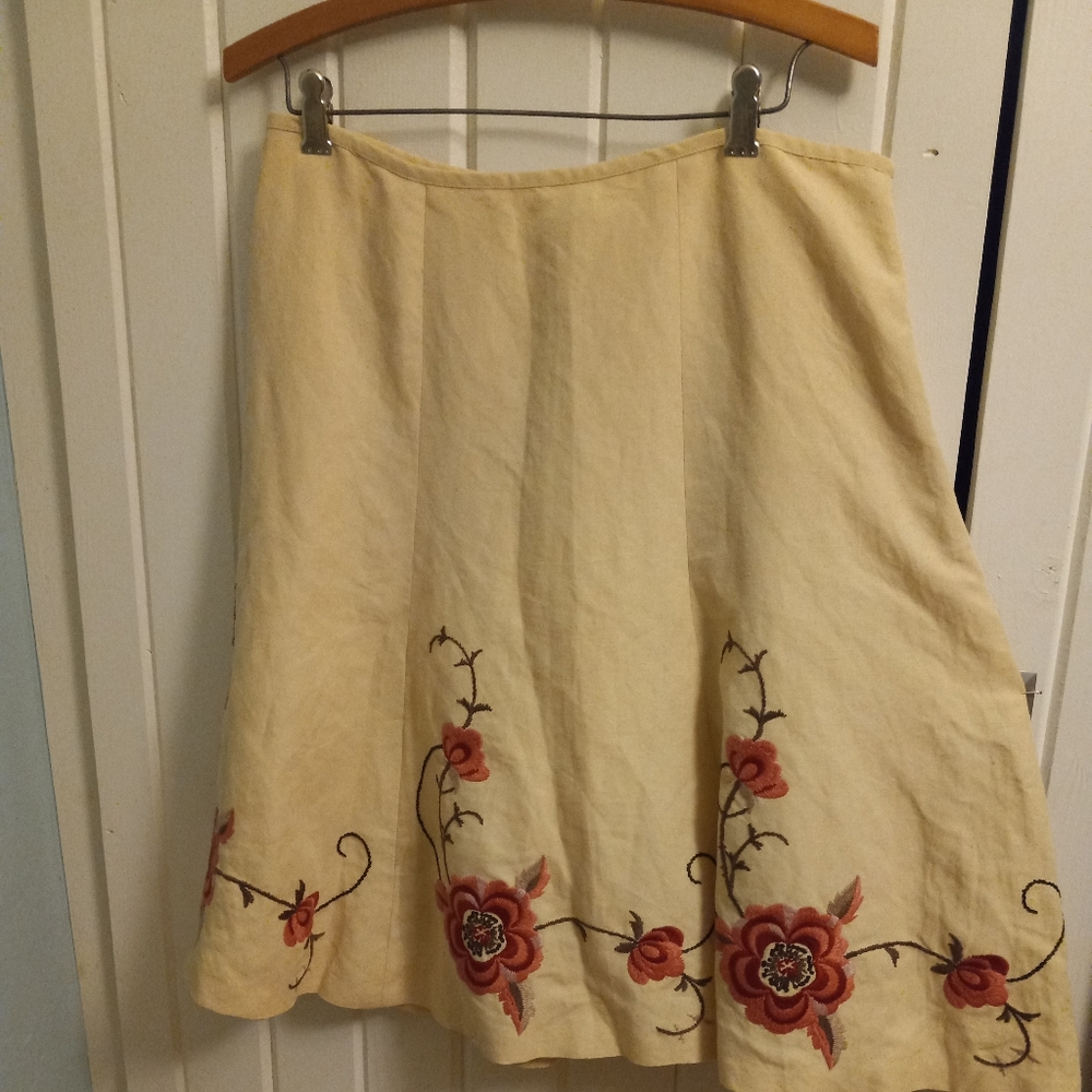 Loft A-line embroidered skirt - Picture 2 of 5